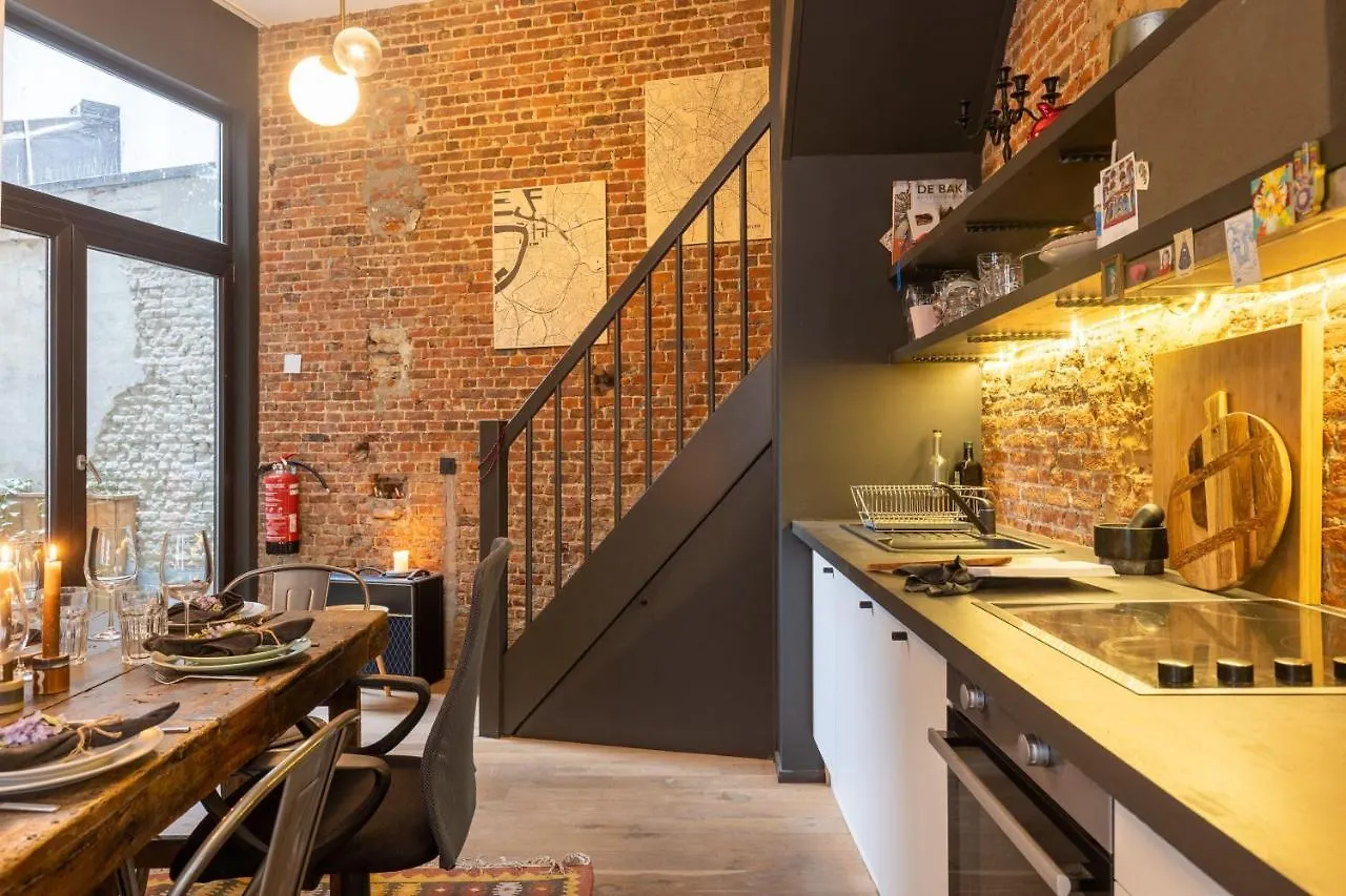 Cozy Apartment With Terrace In The Heart Of アントウェルペン